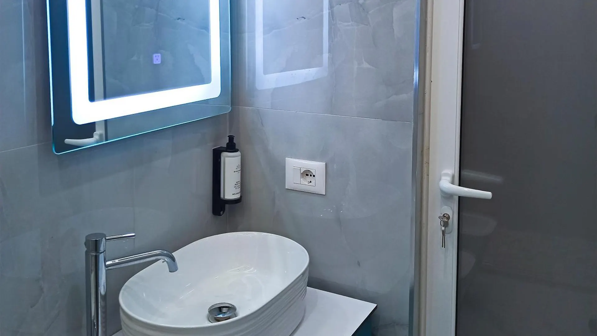 **  Star Hotel Astir Yzberish Албания